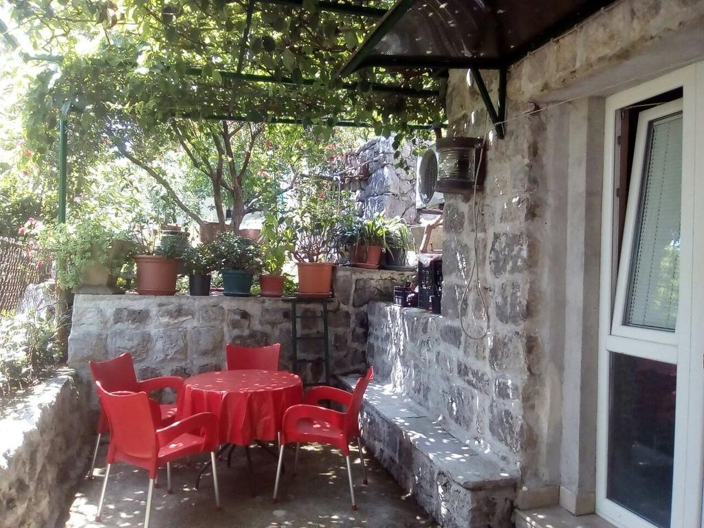 Apartmani Villa Radovic ริซาน ภายนอก รูปภาพ