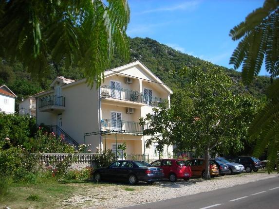 Apartmani Villa Radovic ริซาน ภายนอก รูปภาพ