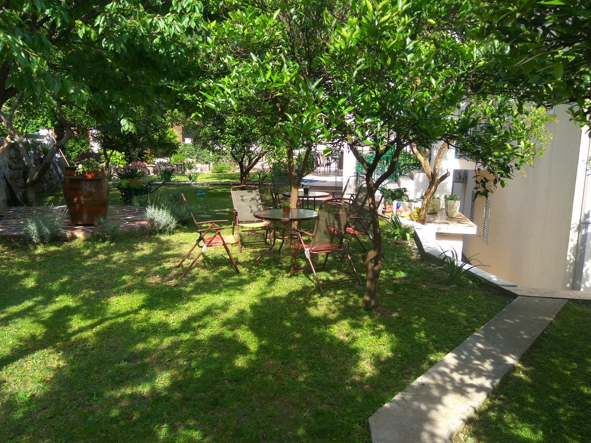 Apartmani Villa Radovic ริซาน ภายนอก รูปภาพ